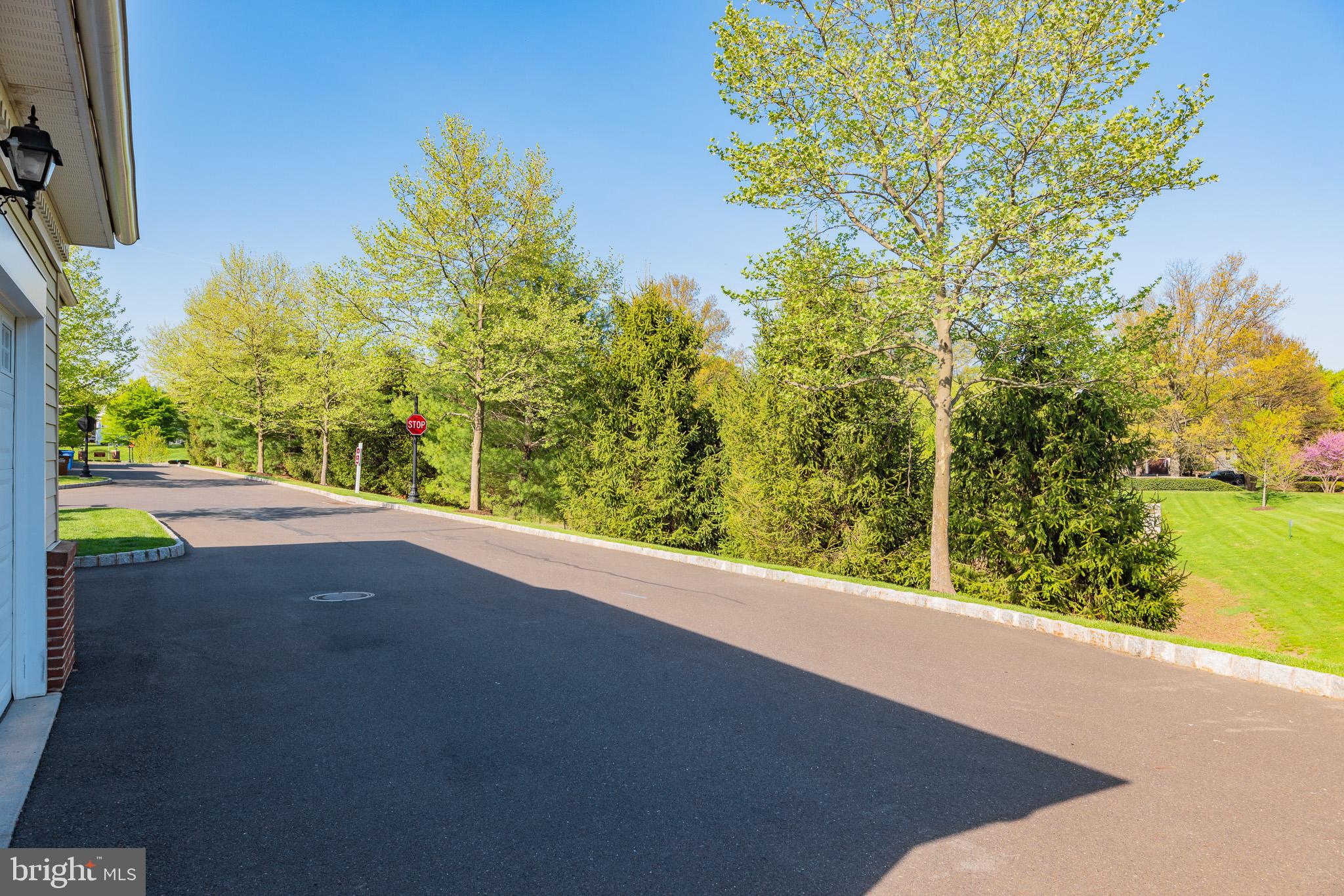 NEWTOWN WALK - Residential