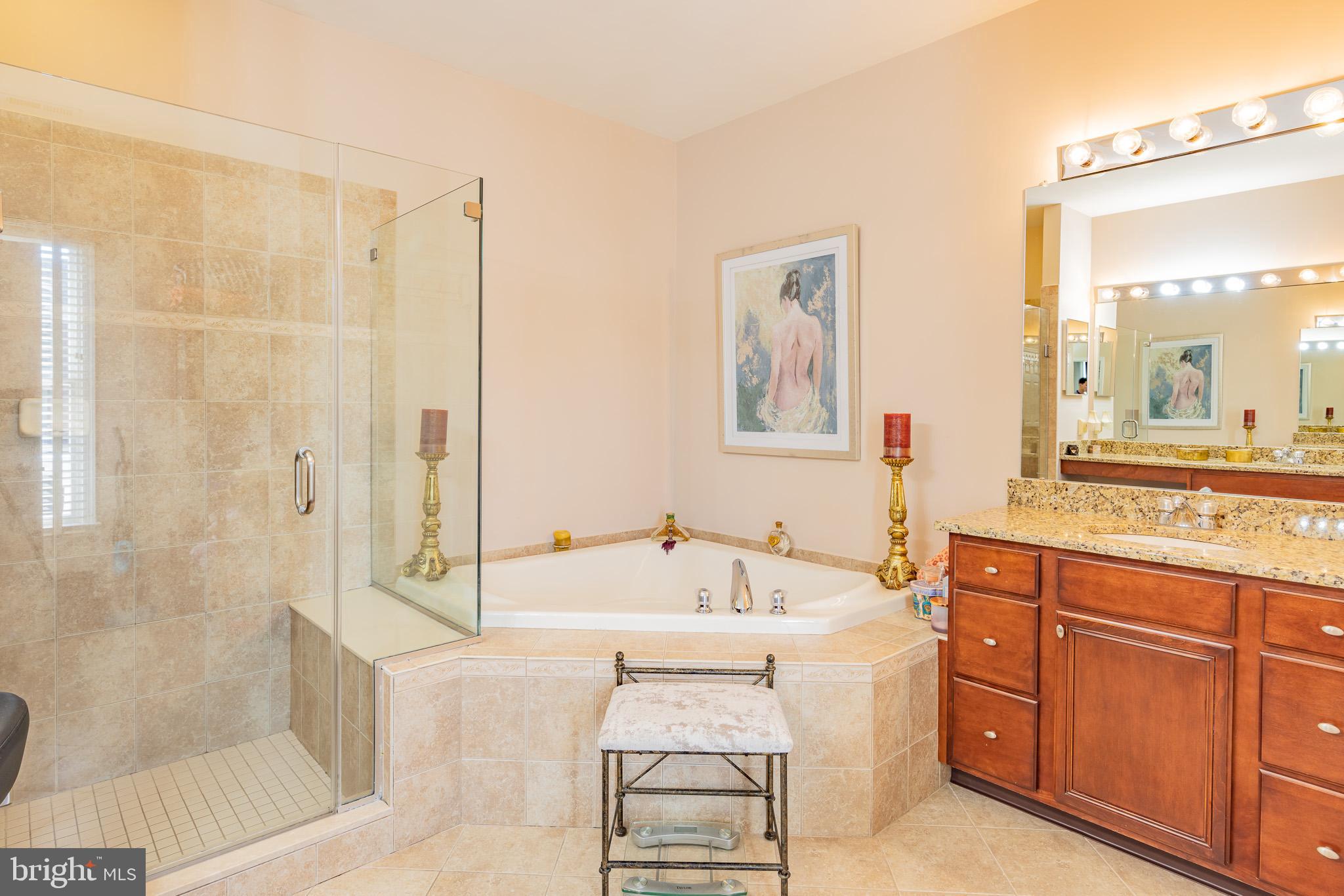 NEWTOWN WALK - Residential