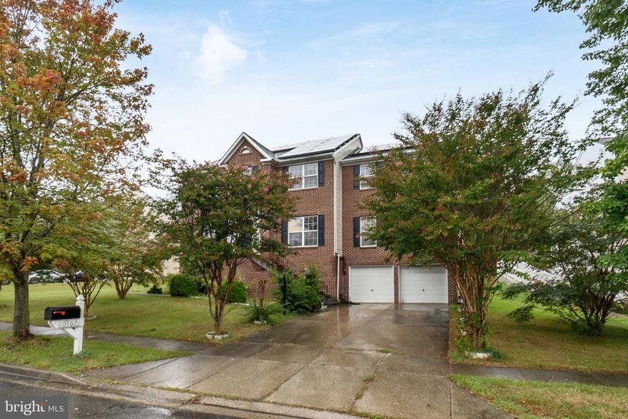 4 bedrooms 2.5 bath, first and second floor only. Good Credit, Good rental history, Good Work History required.