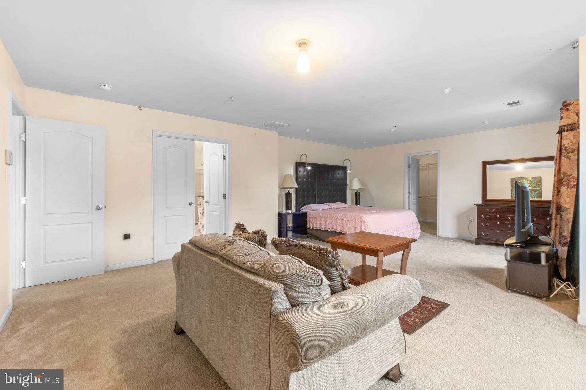 ROSE VALLEY - Residential Lease