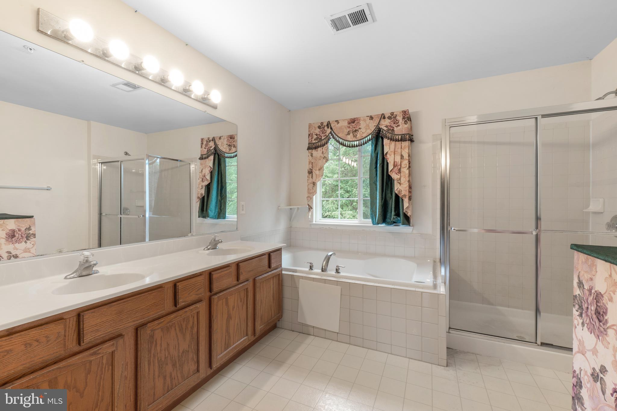 ROSE VALLEY - Residential Lease