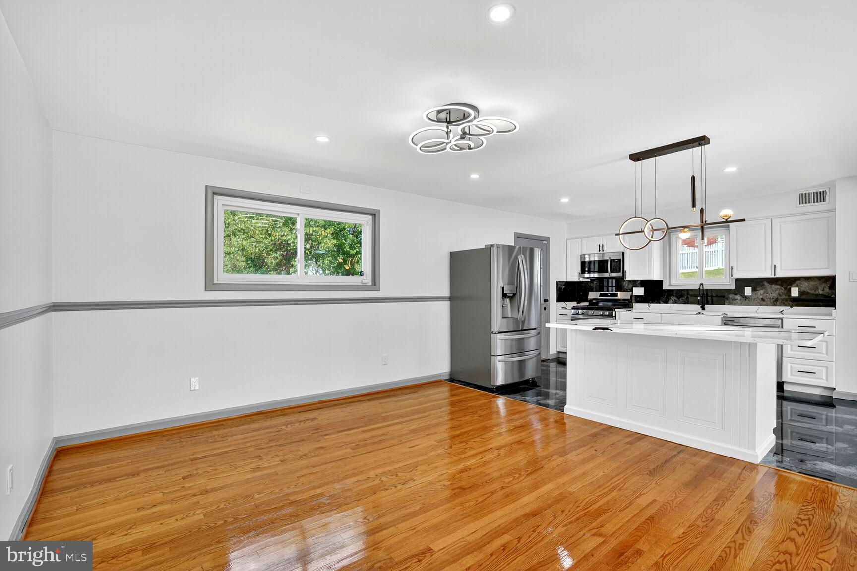 MARLOW HEIGHTS - Residential