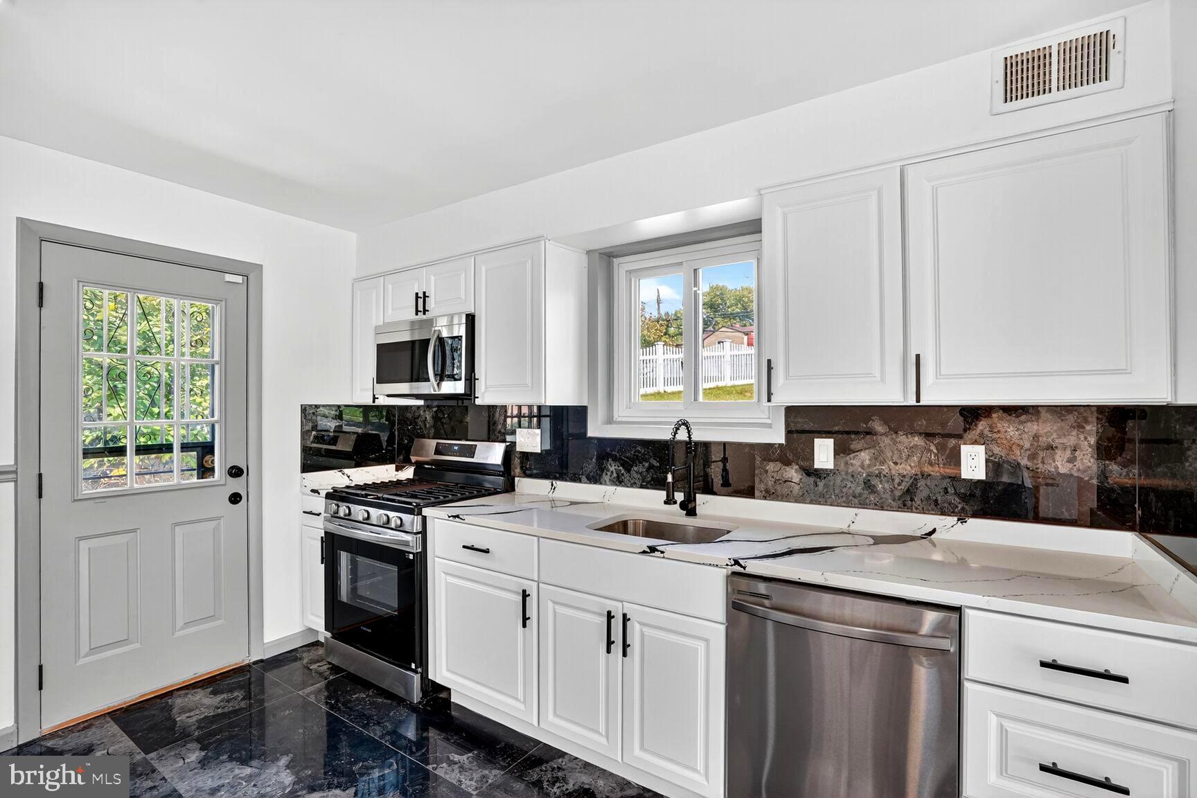 MARLOW HEIGHTS - Residential