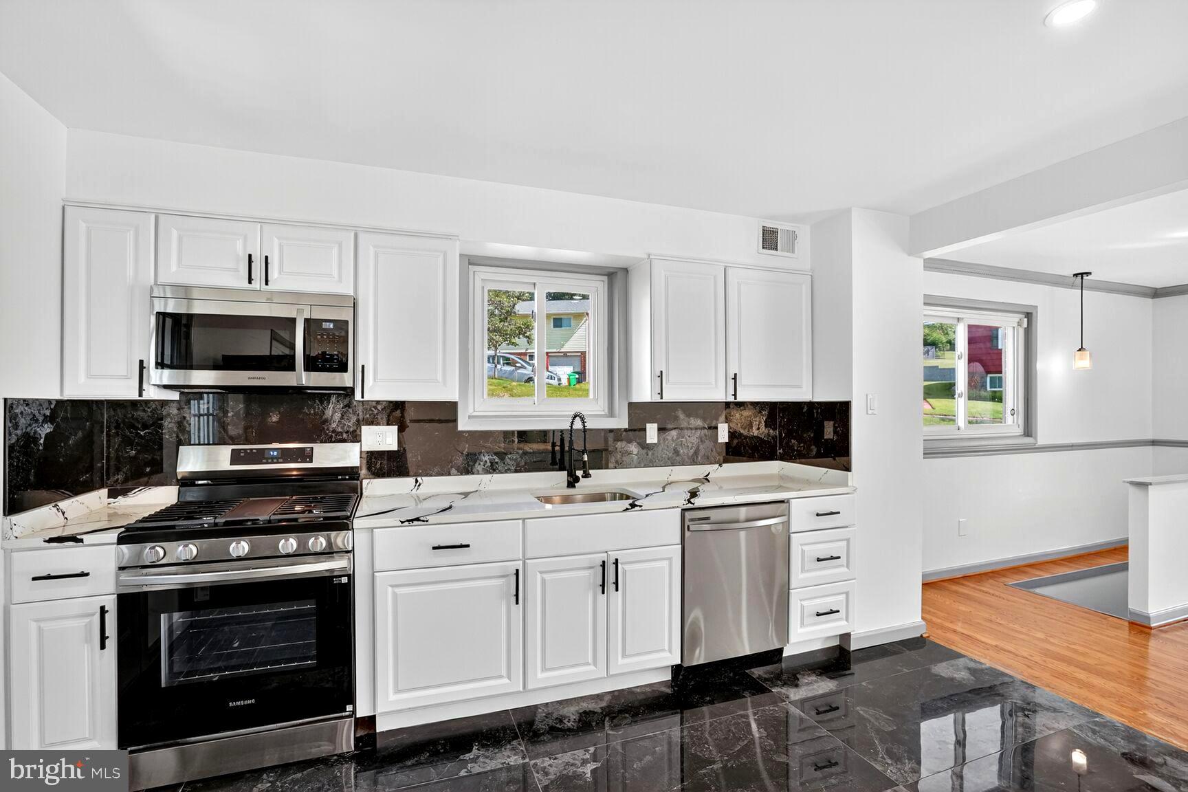 MARLOW HEIGHTS - Residential