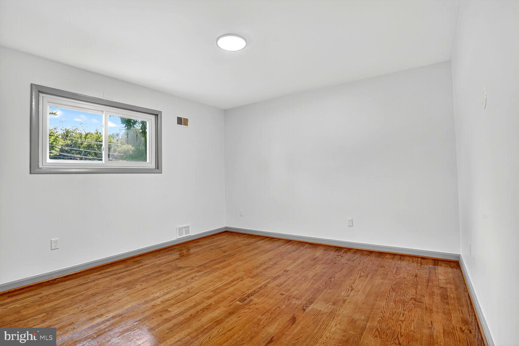 MARLOW HEIGHTS - Residential