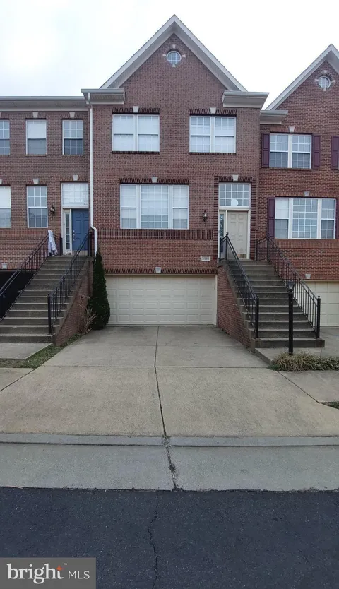 2598 Logan Wood Drive, Herndon, VA MLS: VAFX2227906
