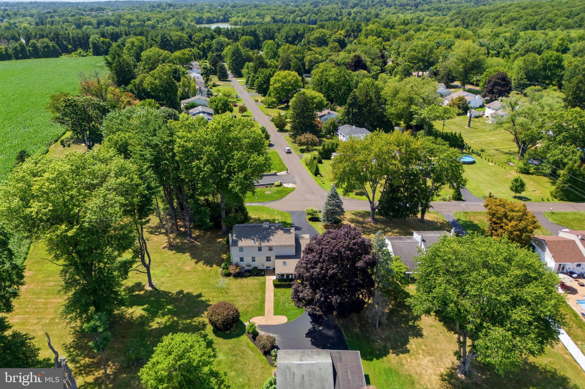 563 BROADVIEW ROAD