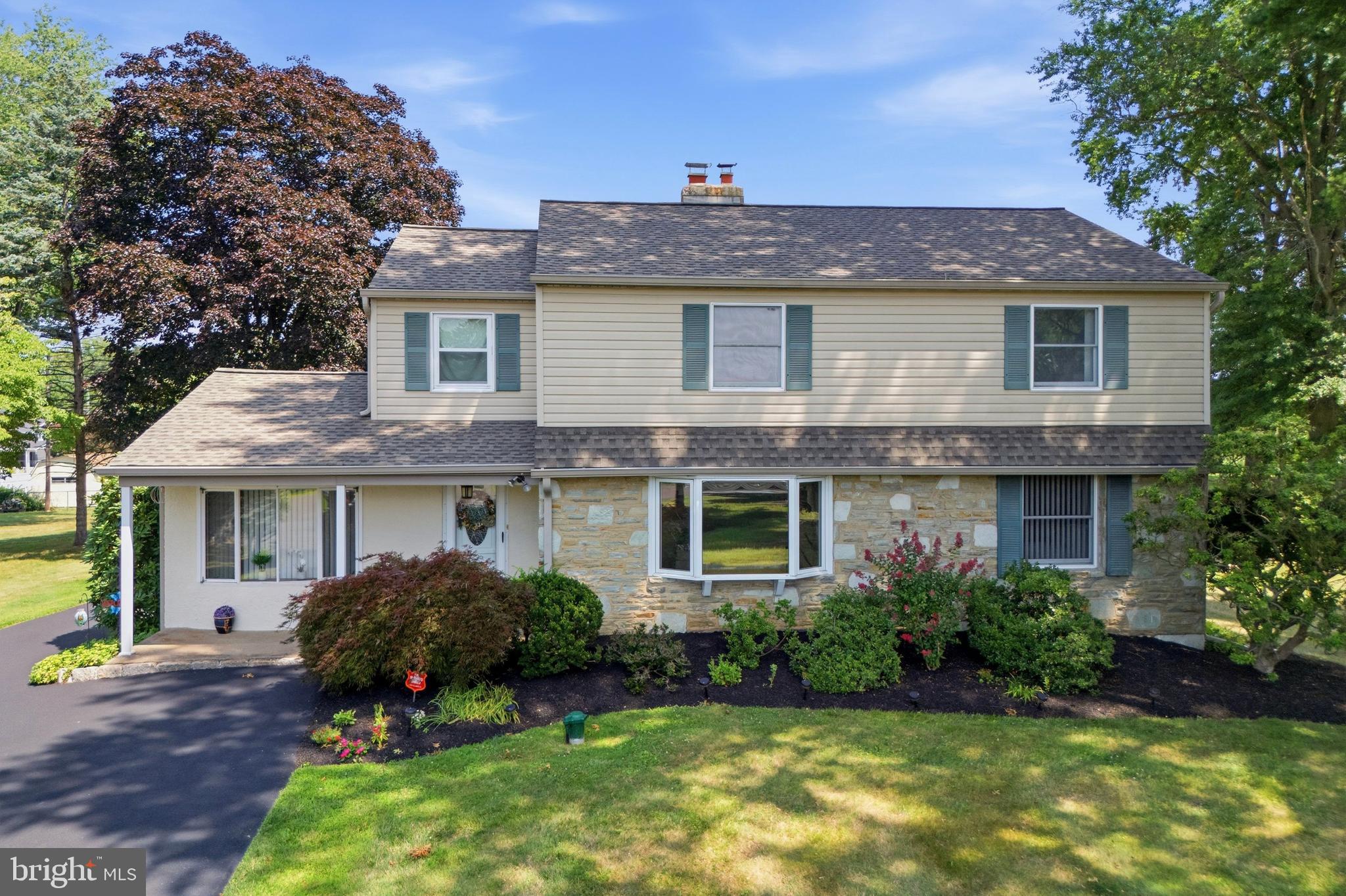 563 BROADVIEW ROAD