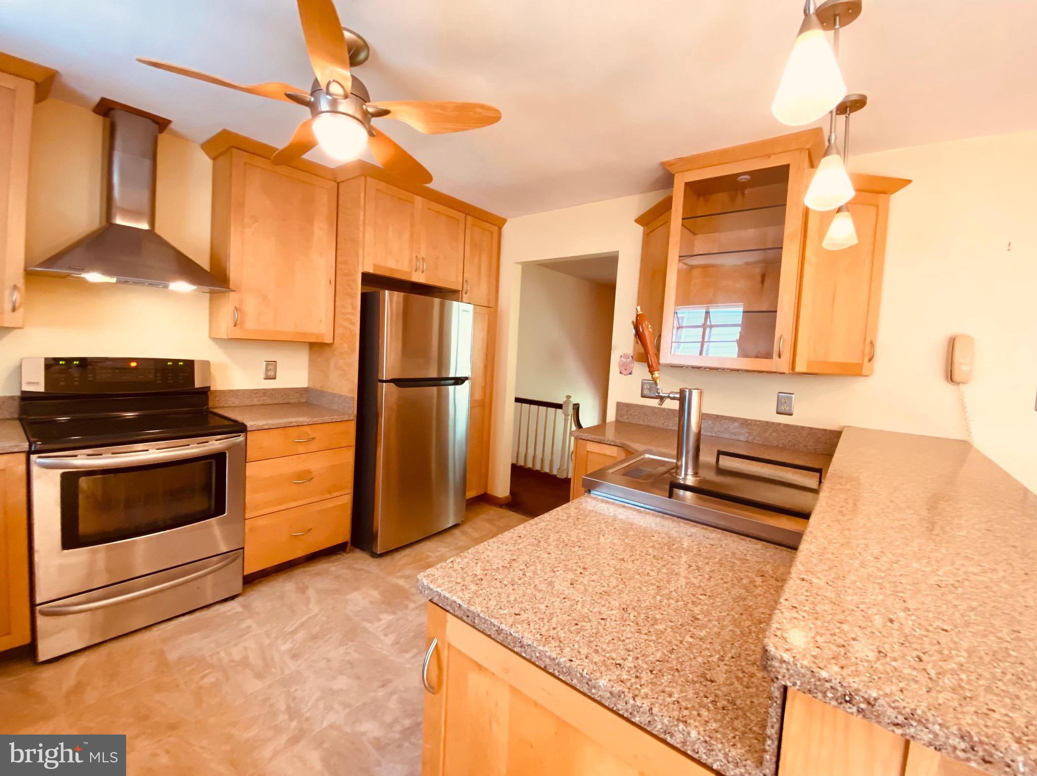 1440 CEDAR LANE