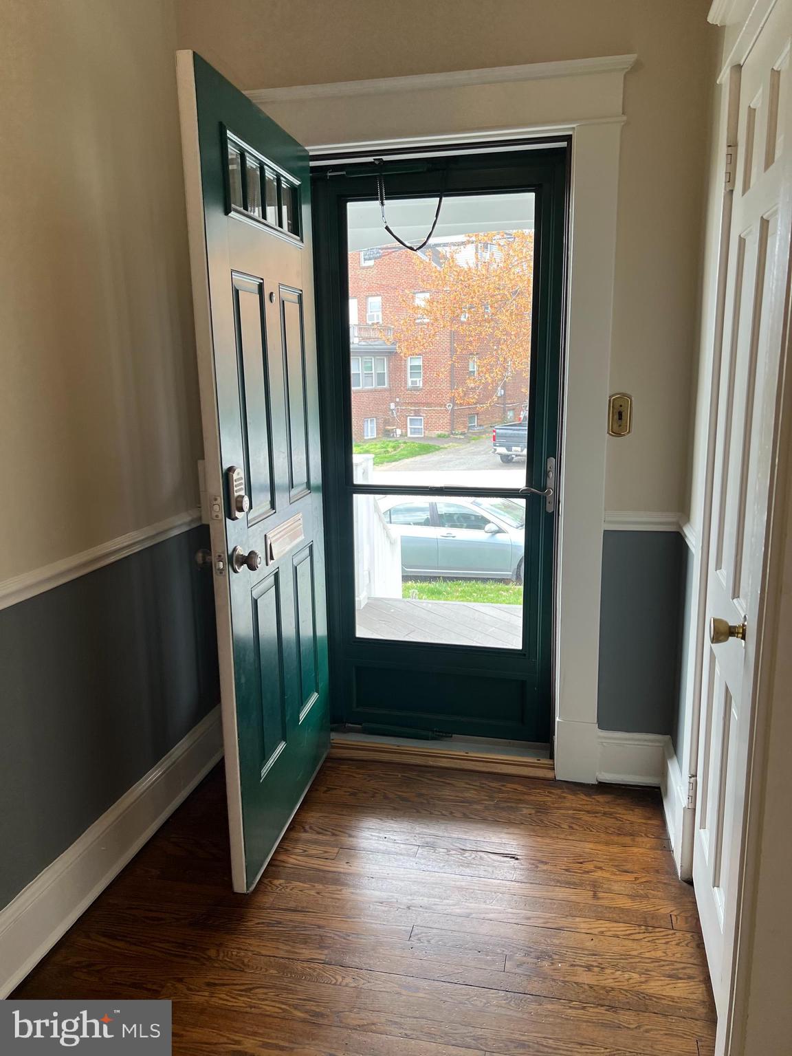 2237 N WAKEFIELD STREET