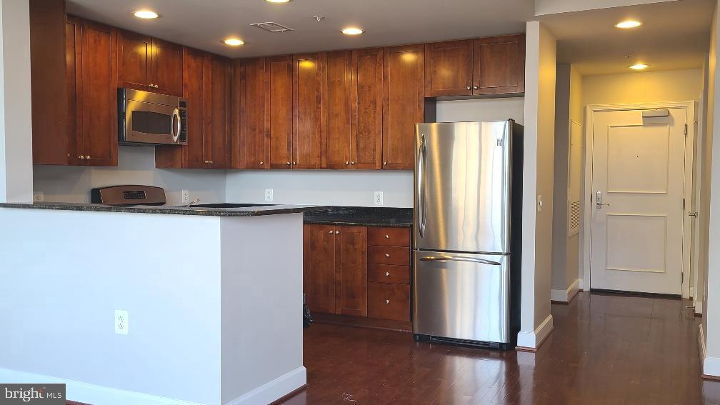 3650 S GLEBE ROAD 944