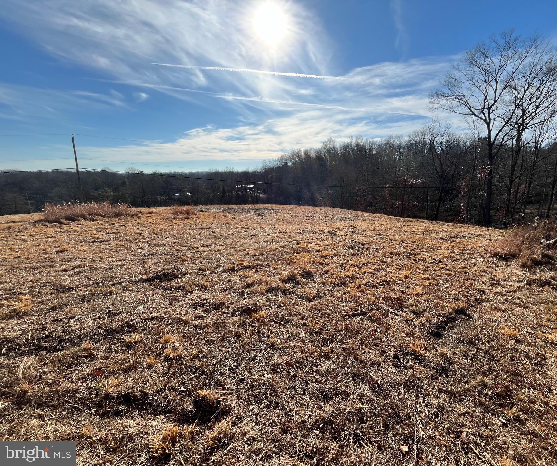 CHESTNUT HILL - Land