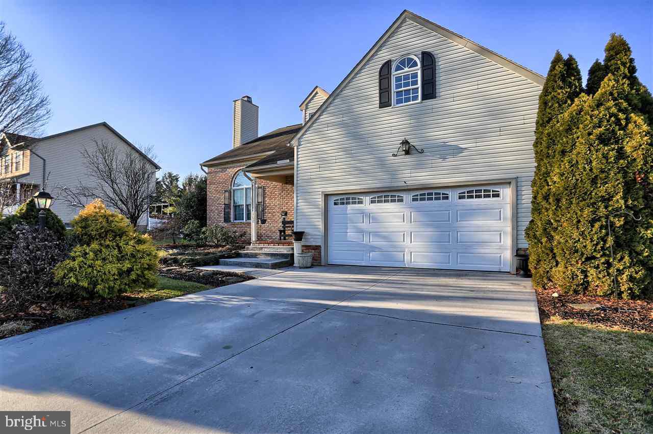 MEADOWVIEW ESTATES - Residential