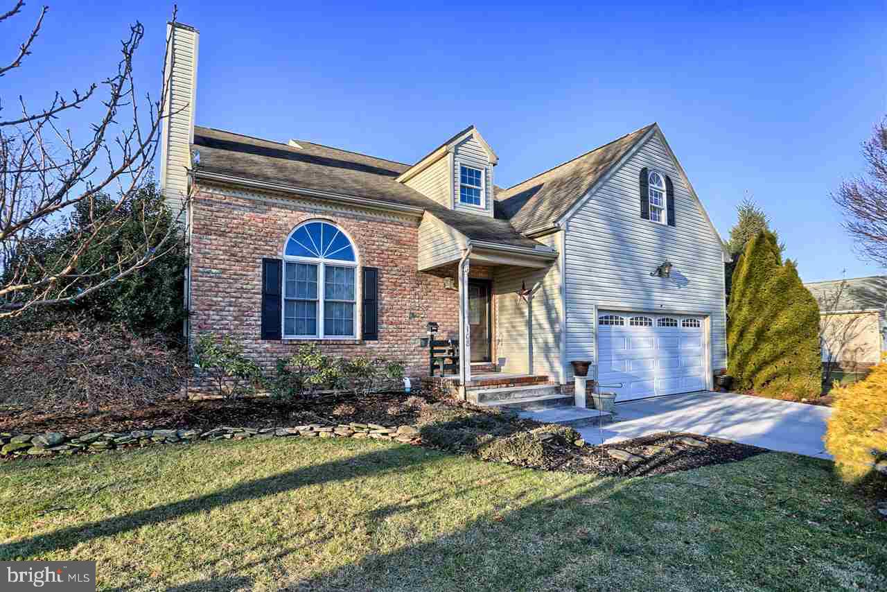 MEADOWVIEW ESTATES - Residential