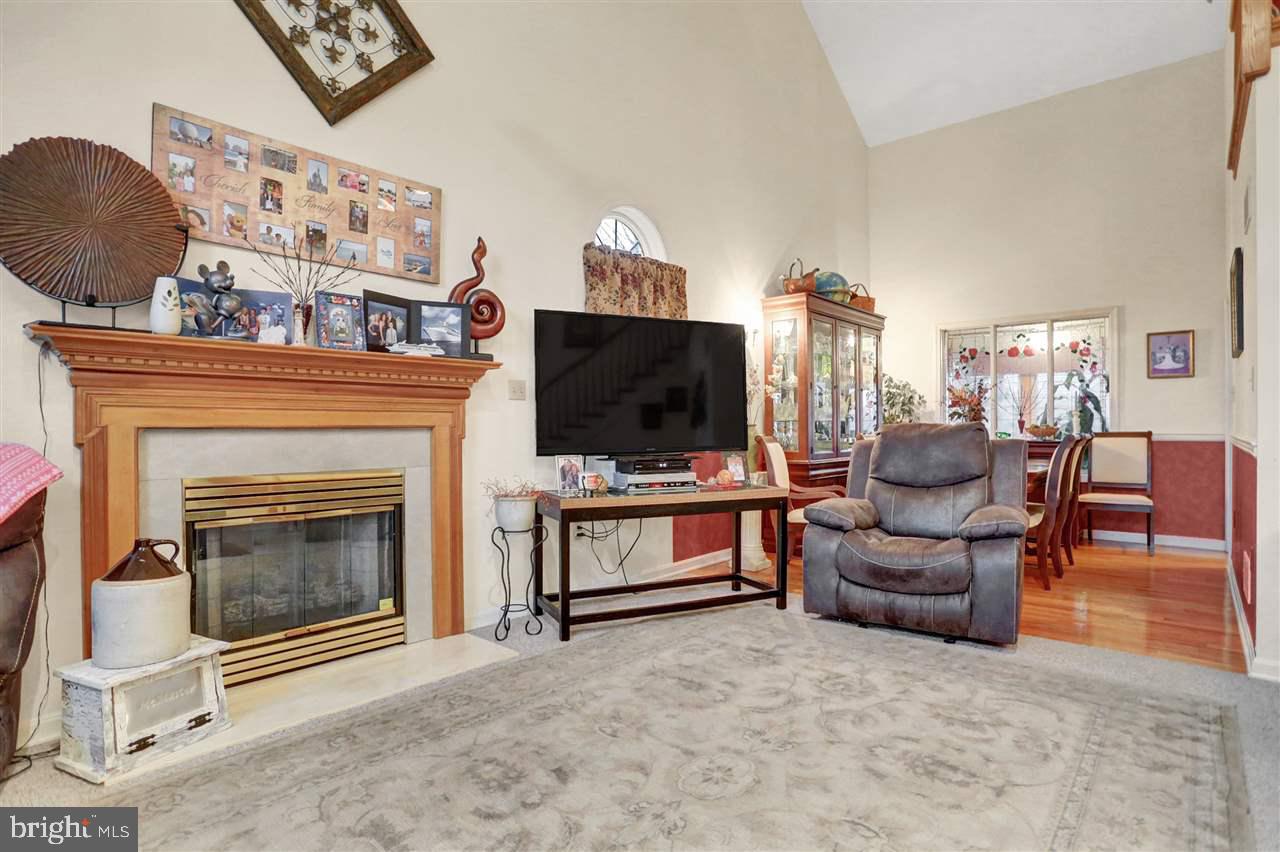MEADOWVIEW ESTATES - Residential