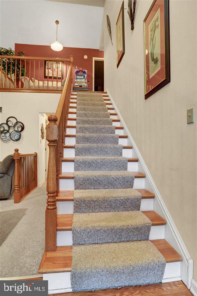 MEADOWVIEW ESTATES - Residential