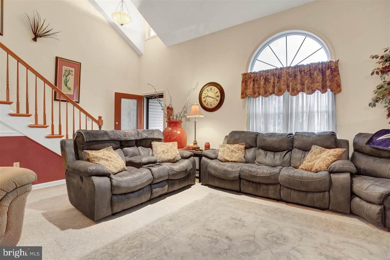 MEADOWVIEW ESTATES - Residential