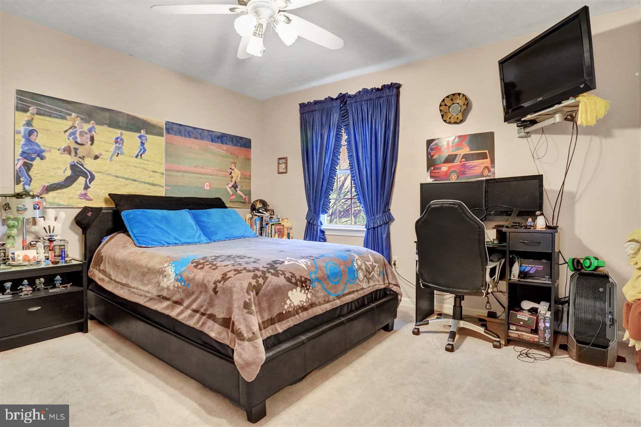 MEADOWVIEW ESTATES - Residential