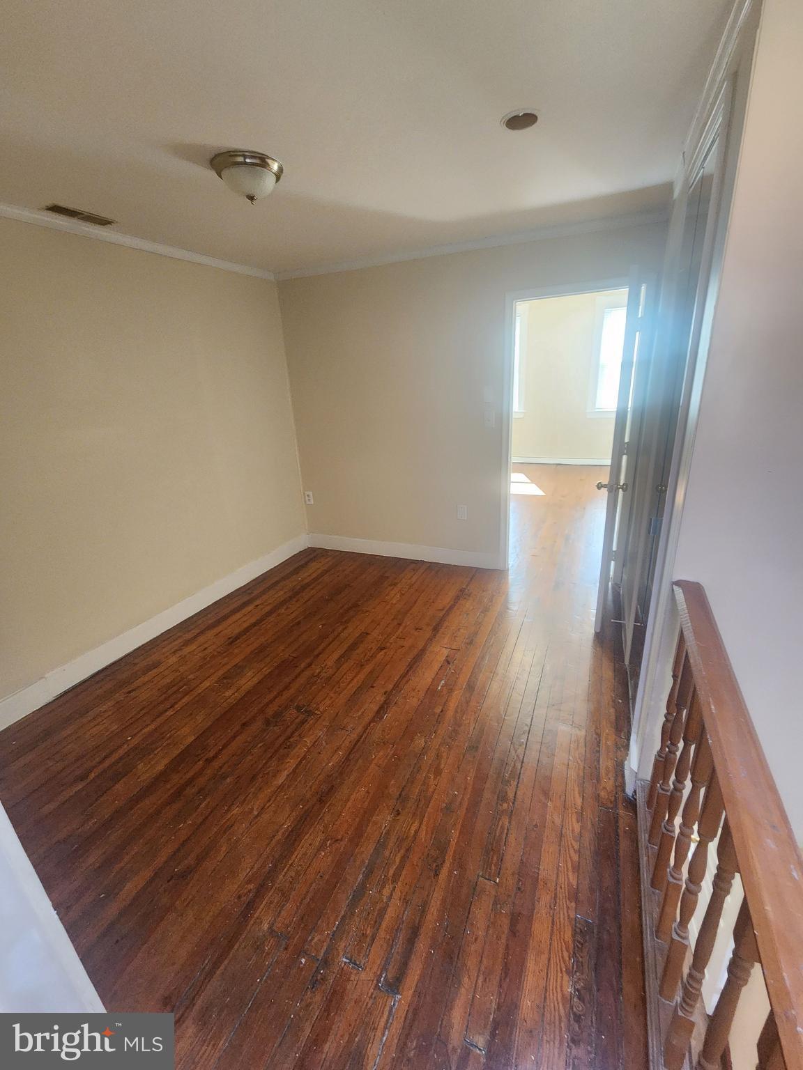 MILL HILL - Residential Lease