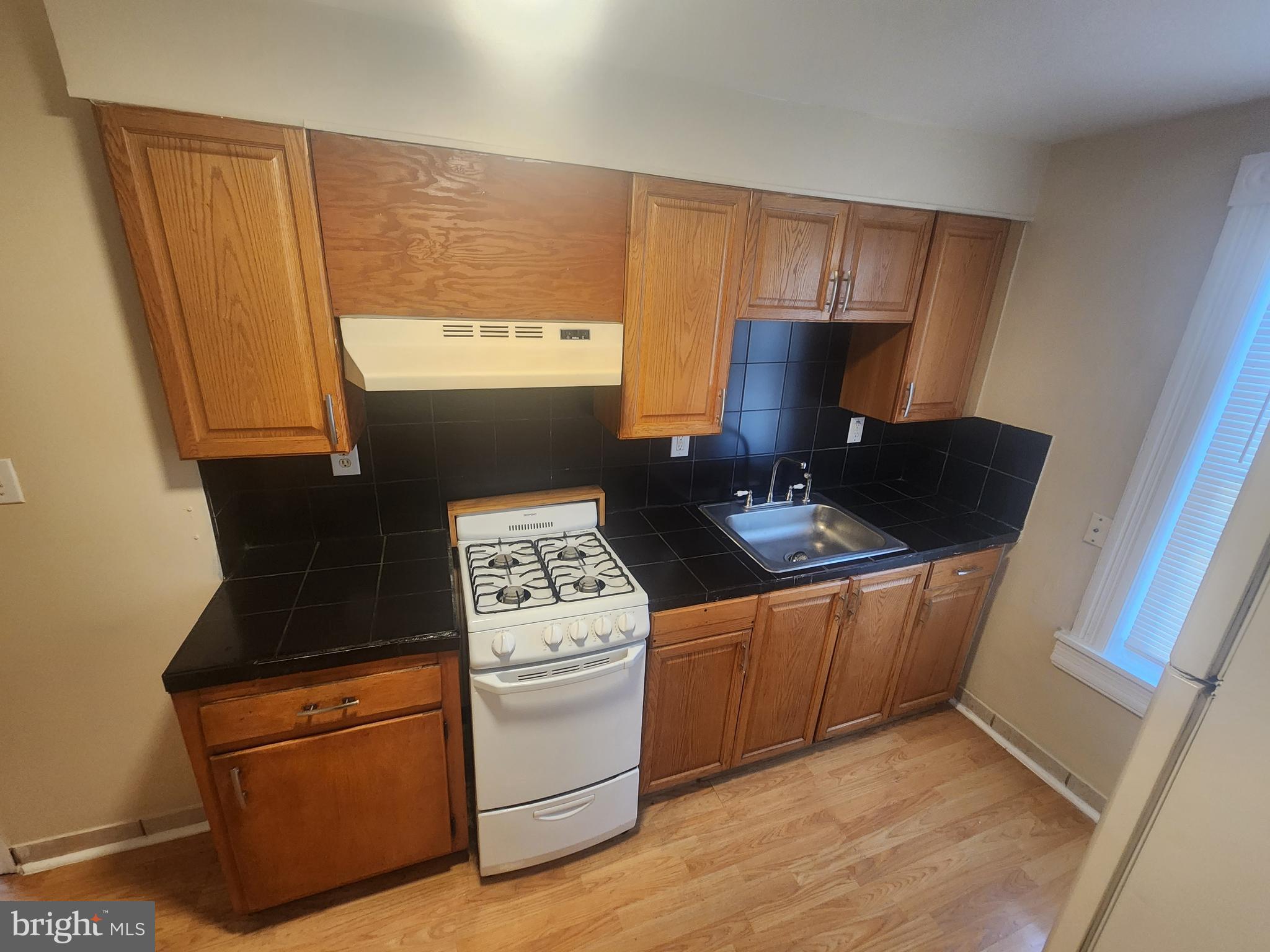 MILL HILL - Residential Lease
