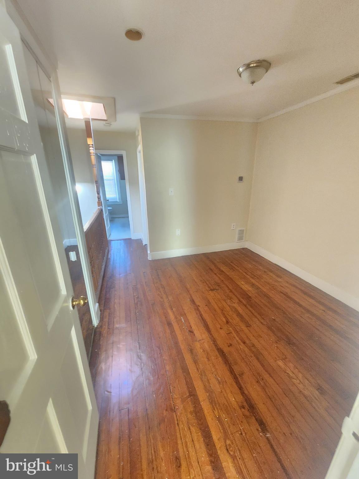 MILL HILL - Residential Lease