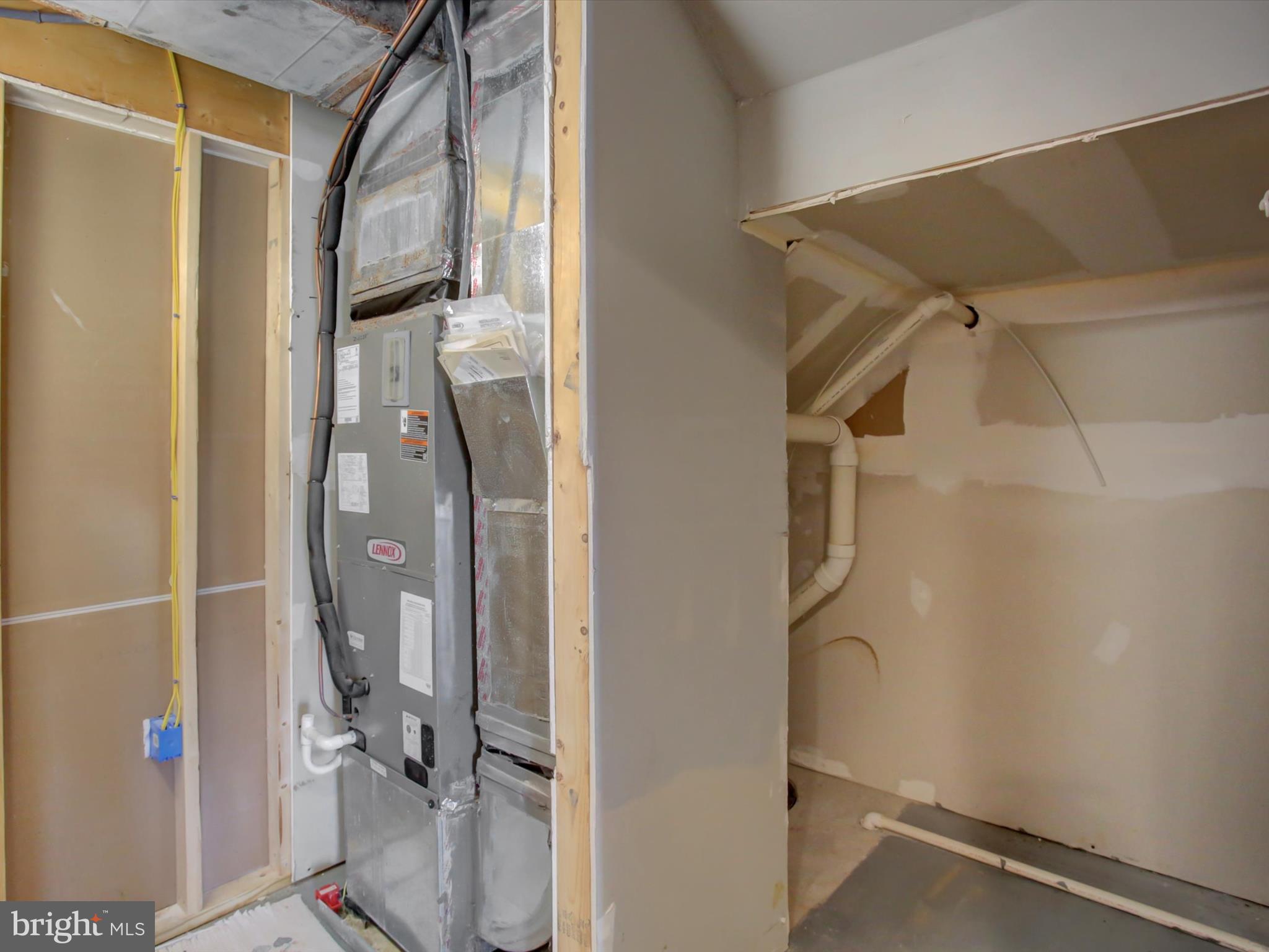 KENSINGTON TERRACE - Residential