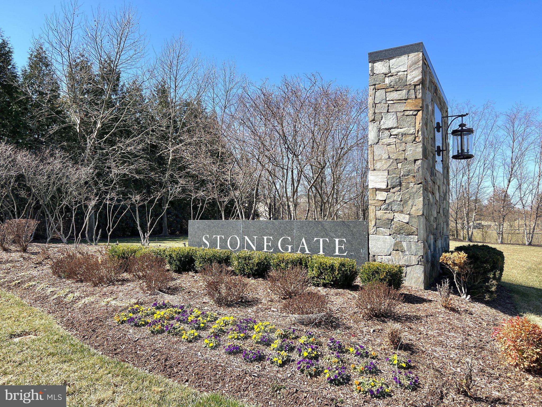 STONEGATE - Residential