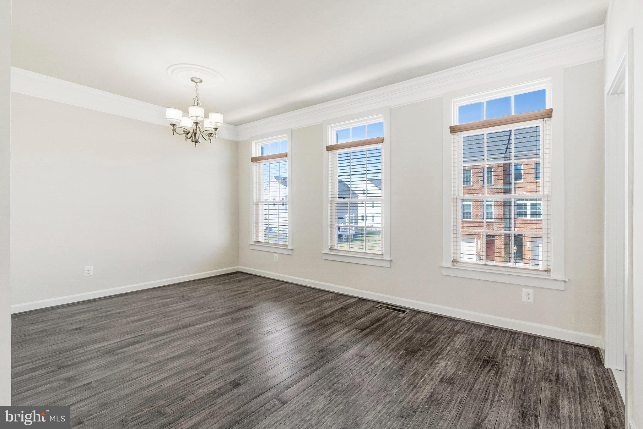 STONEGATE - Residential