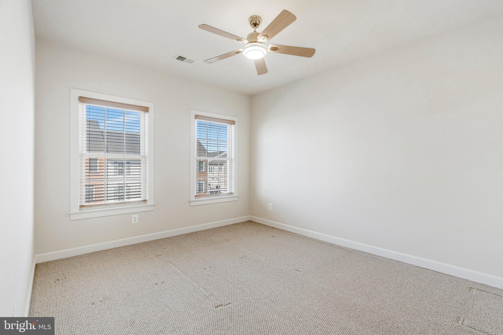 STONEGATE - Residential