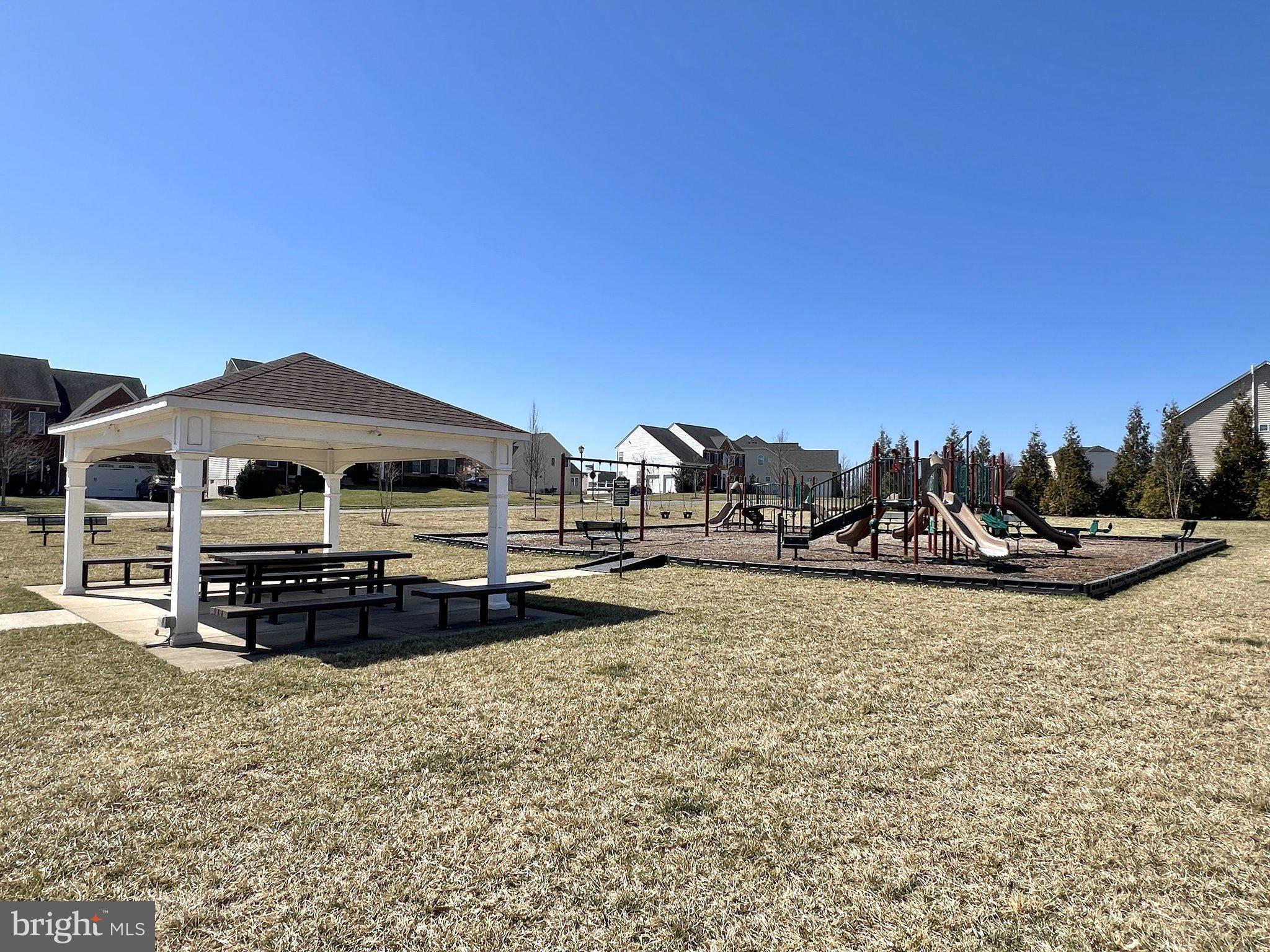 STONEGATE - Residential