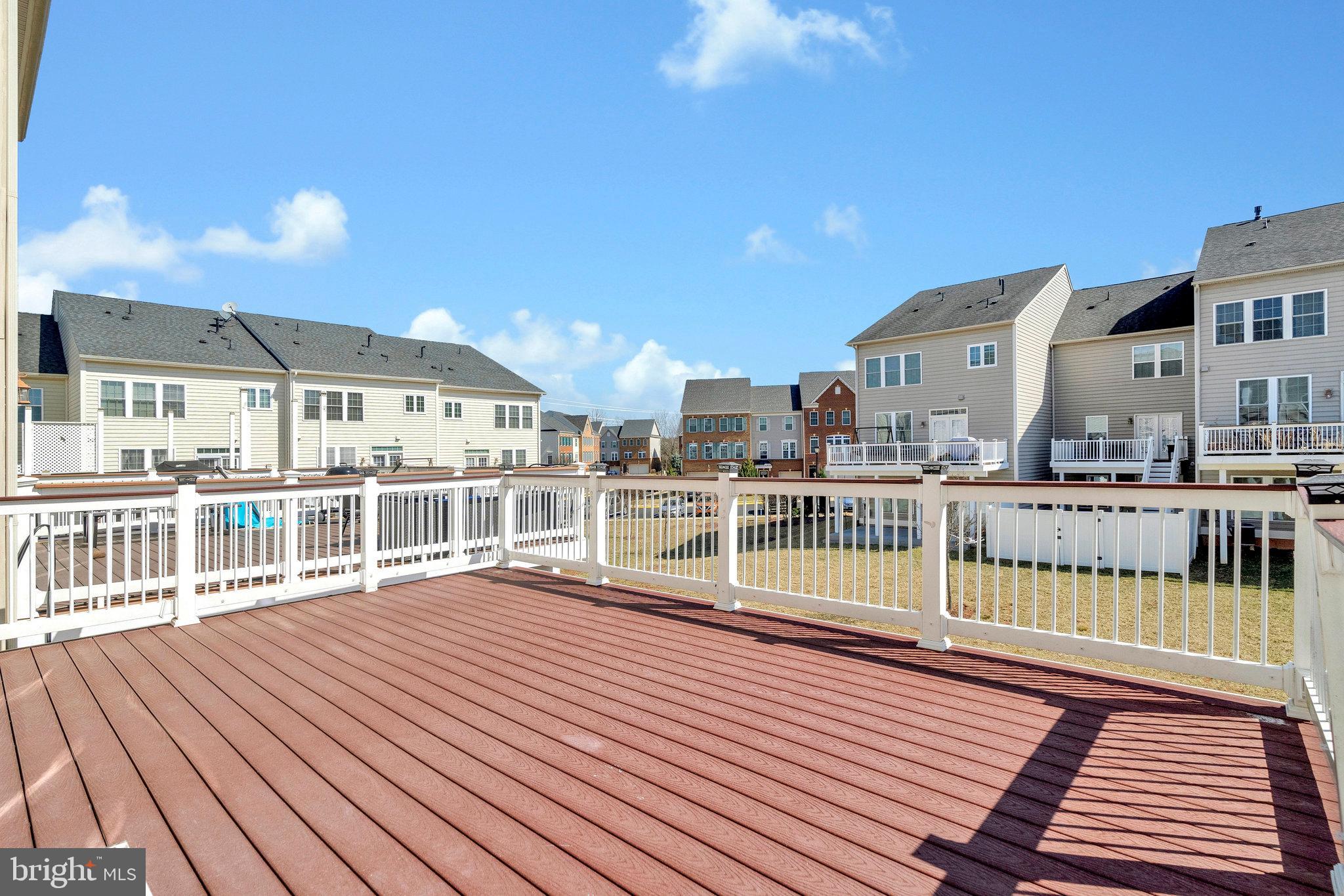 STONEGATE - Residential