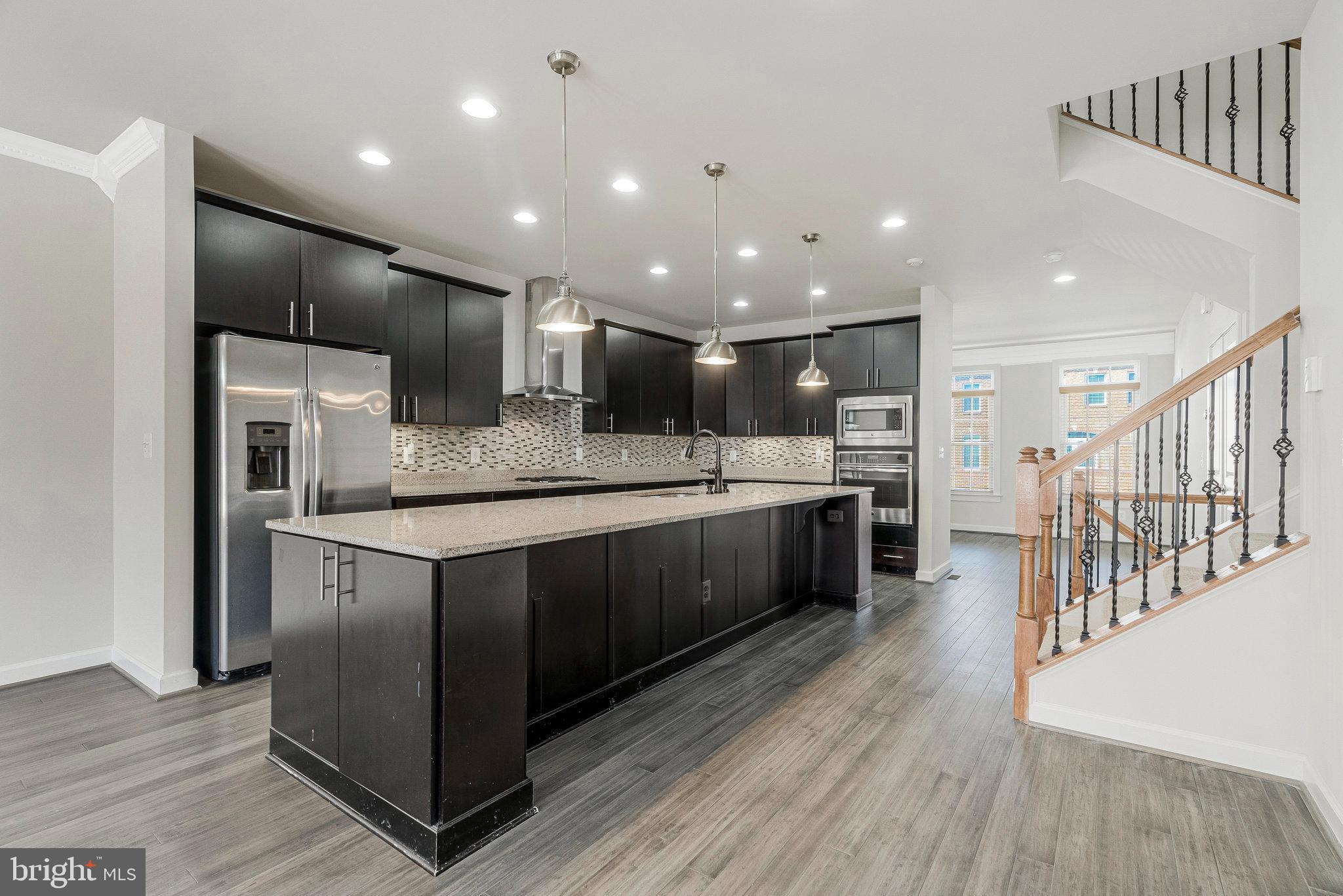 STONEGATE - Residential