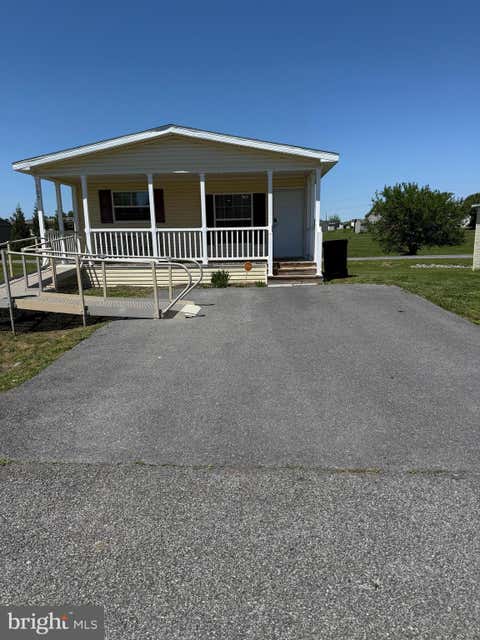 Mobile Home For Sale - 105 Chamberlain Court<br/> WINCHESTER, VA 22603