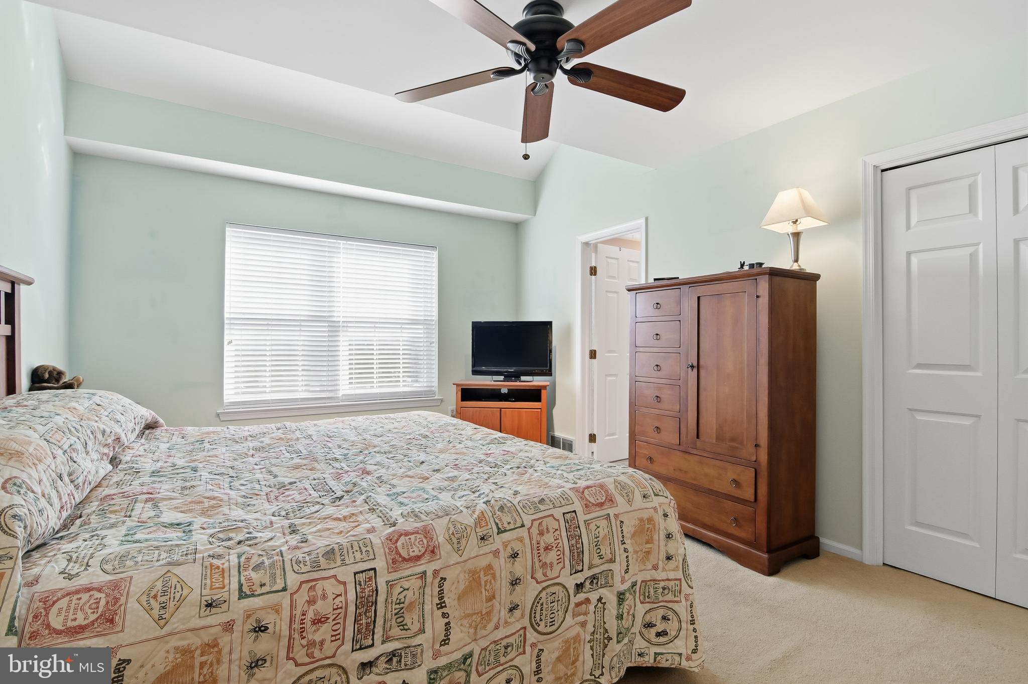 MEWS AT VALLEY FOR - Residential