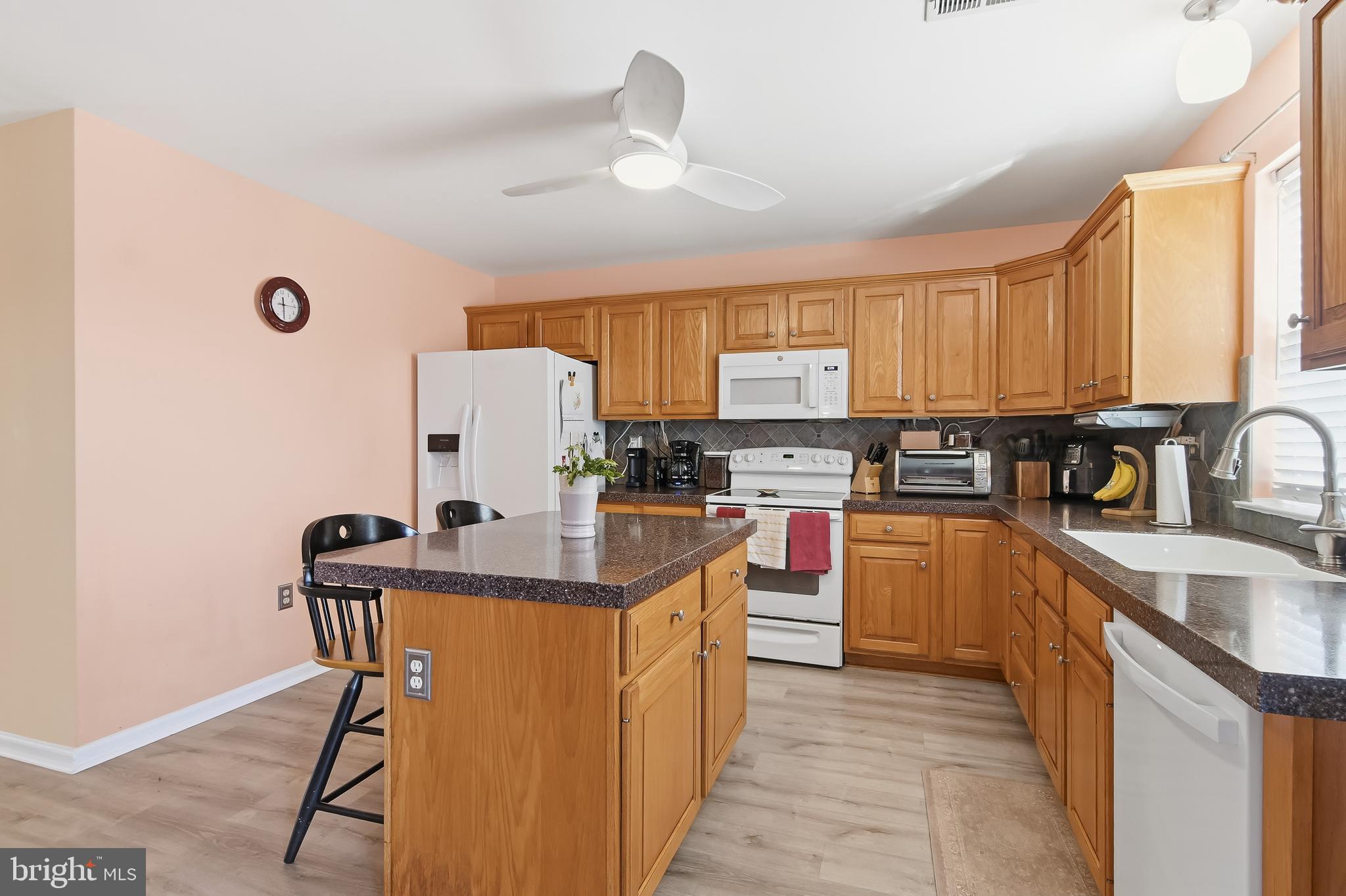 MEWS AT VALLEY FOR - Residential