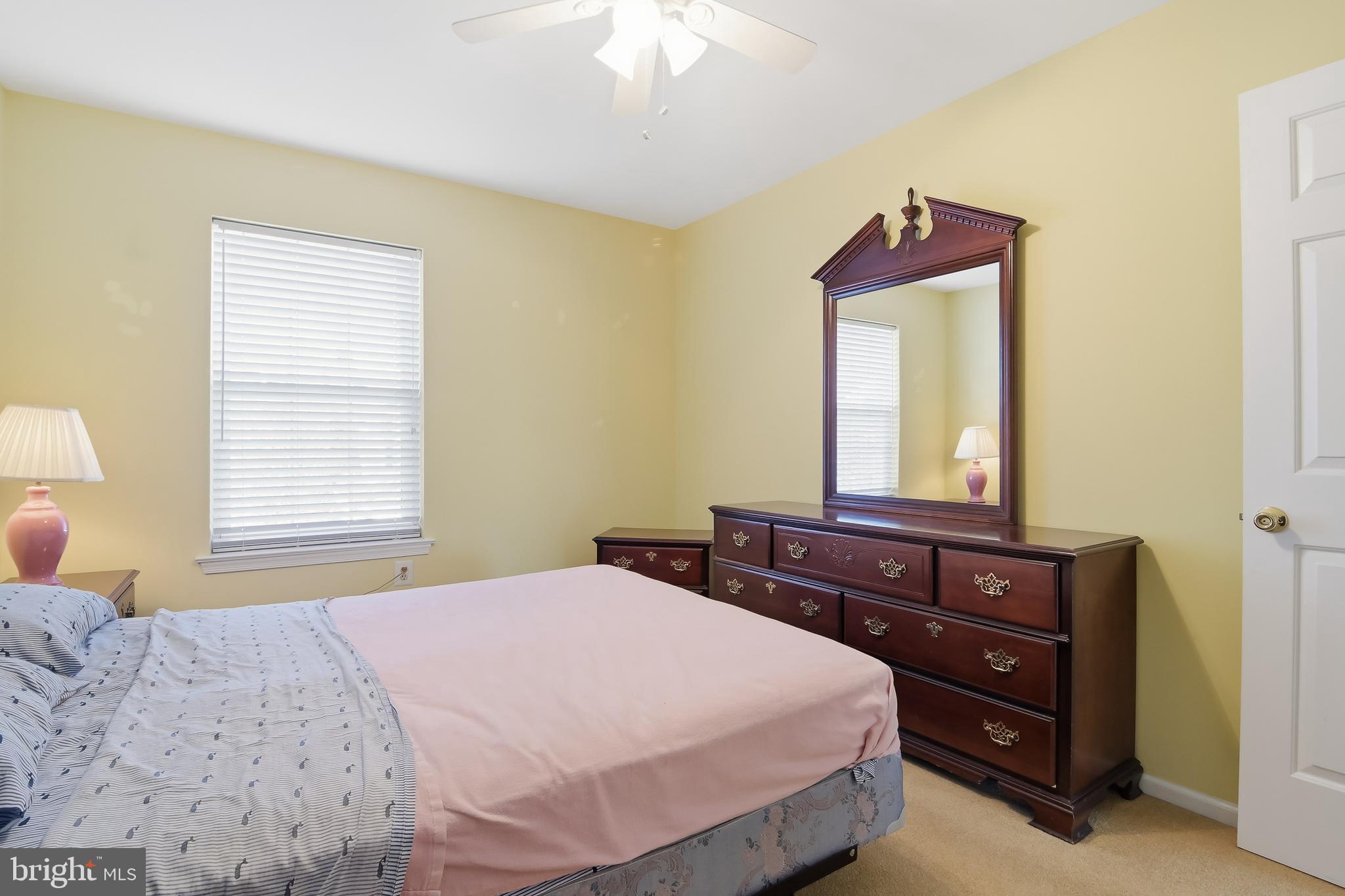 MEWS AT VALLEY FOR - Residential