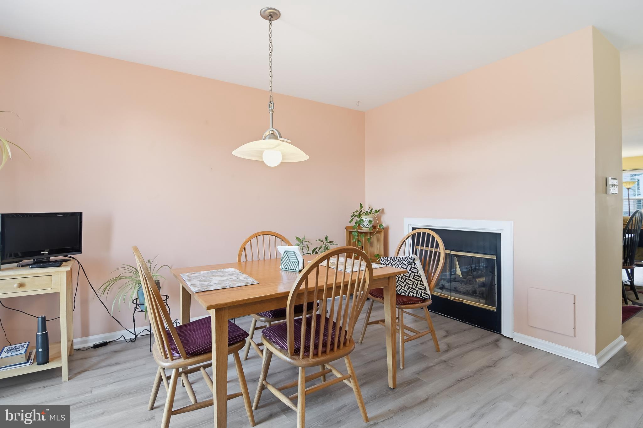 MEWS AT VALLEY FOR - Residential