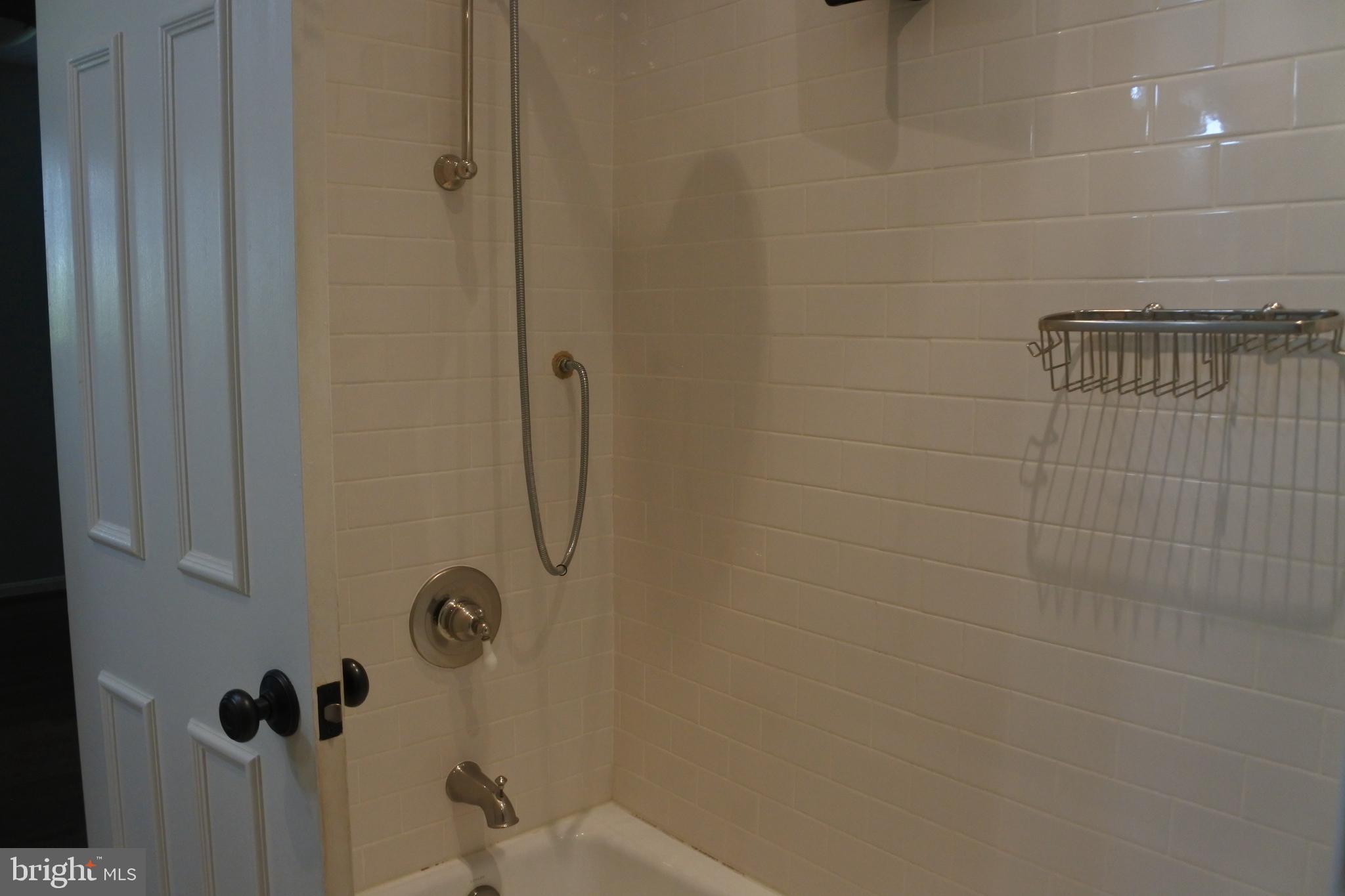 DOMINION - Residential Lease