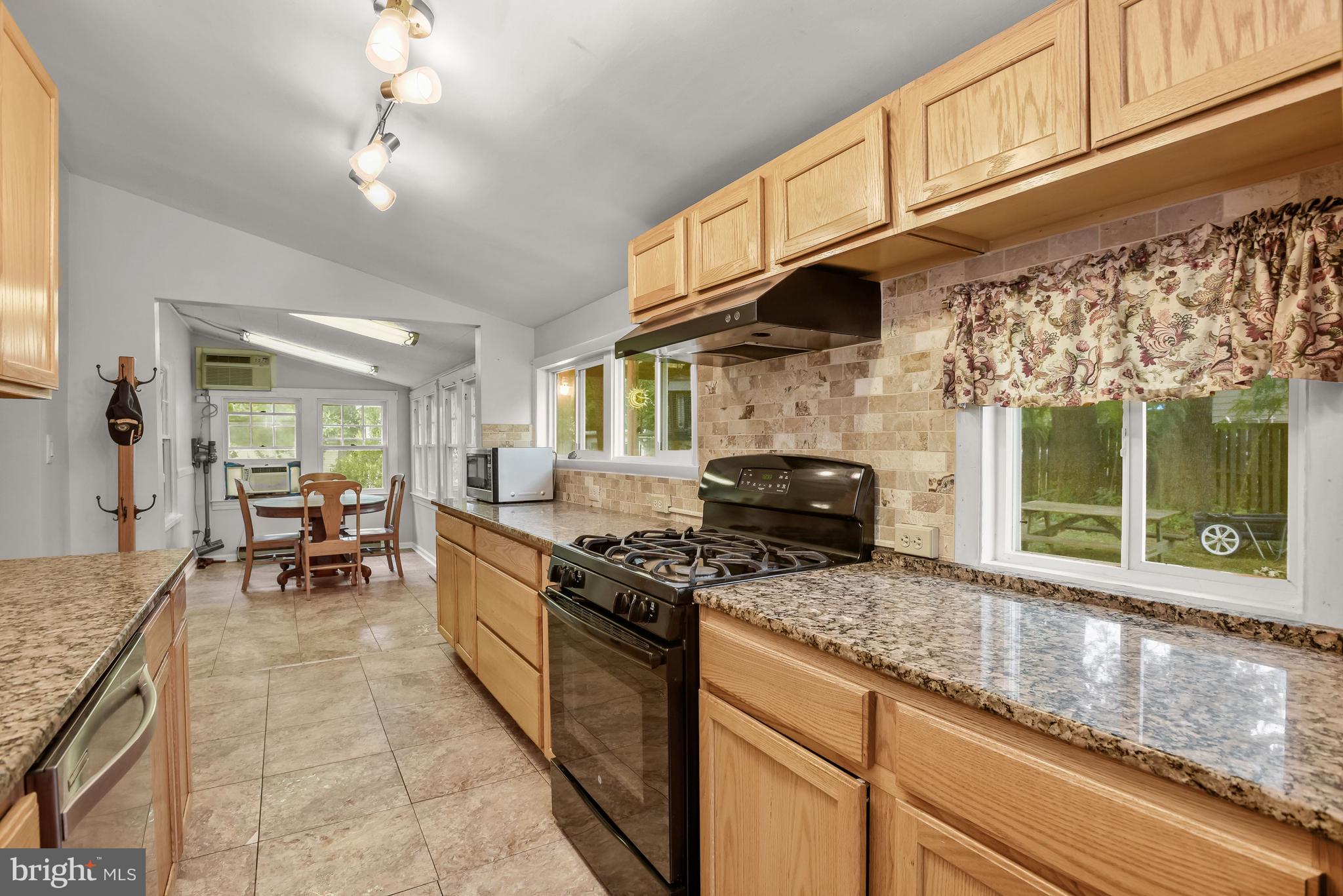 REGULARS - Residential