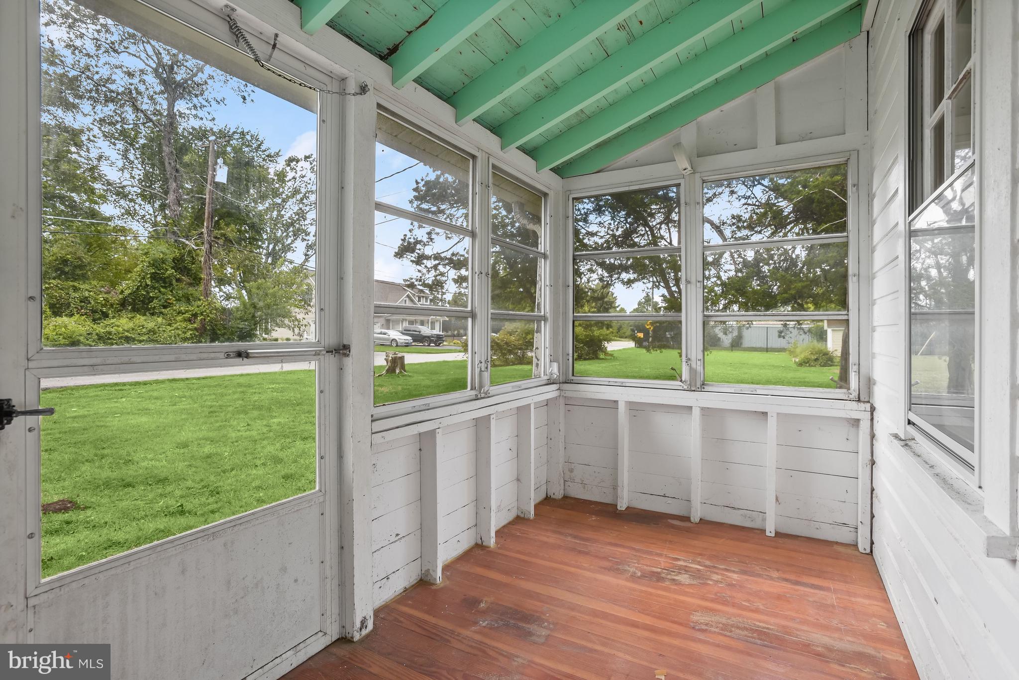 REGULARS - Residential