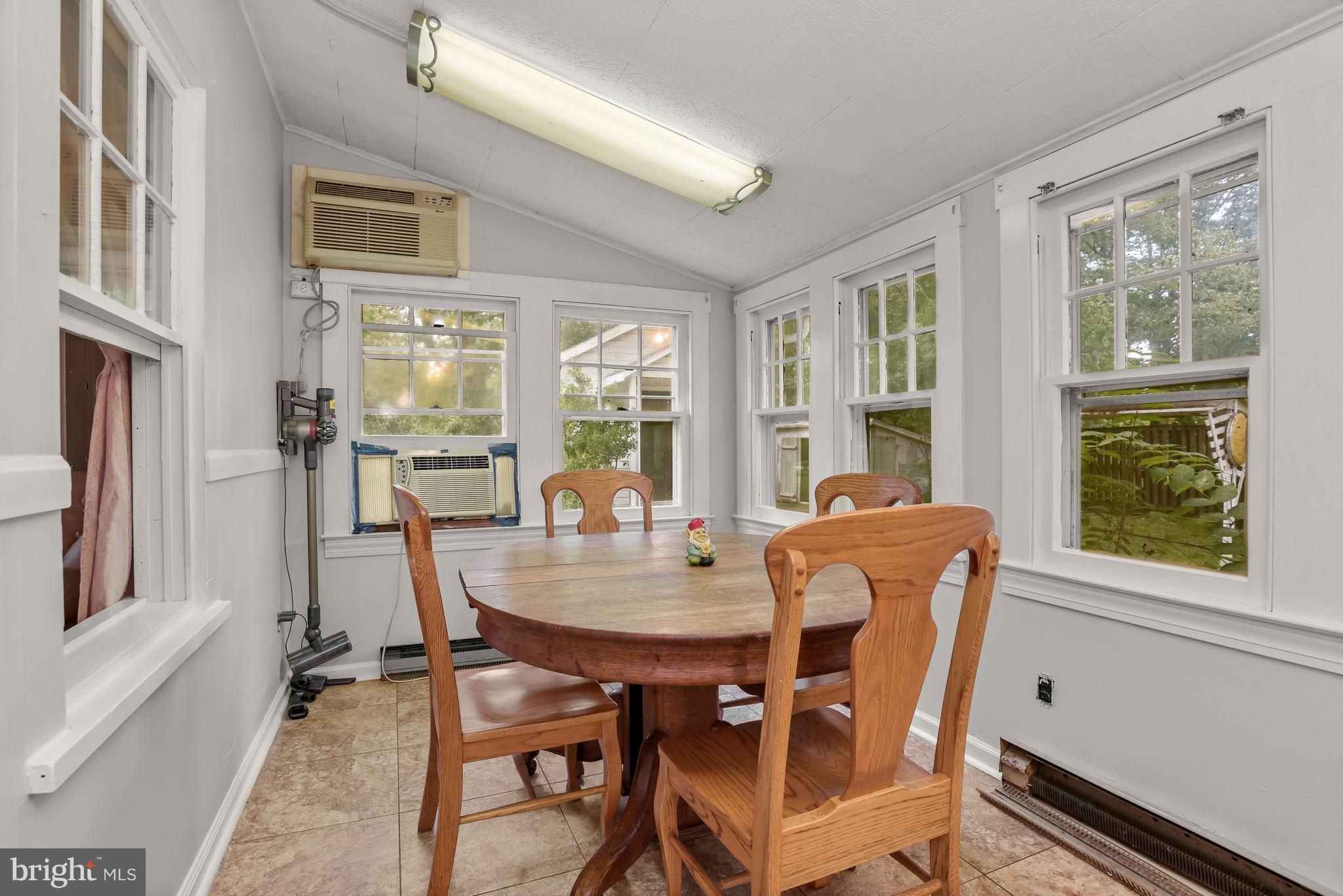 REGULARS - Residential