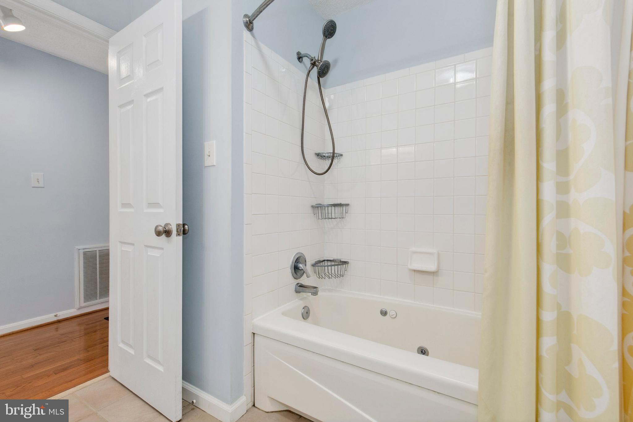 DECOVERLY - Residential