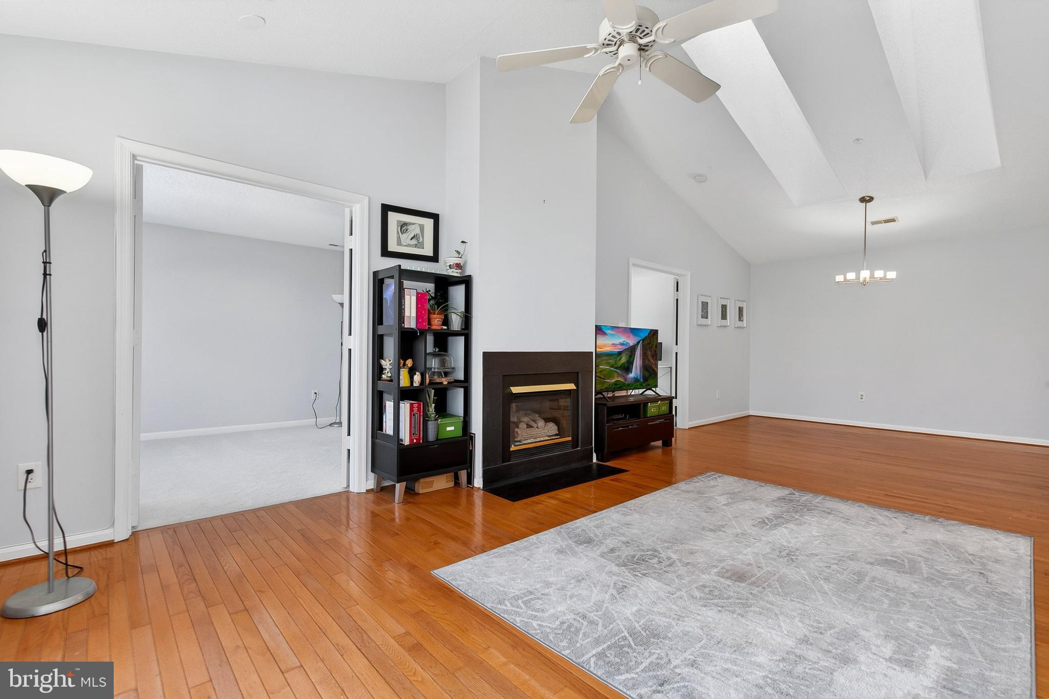 10007 VANDERBILT CIRCLE 14