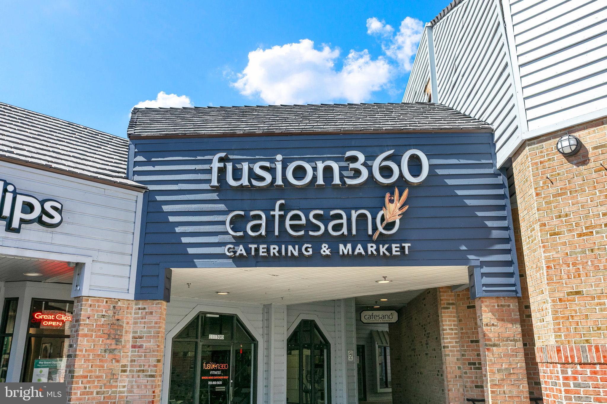 CEDAR COVE - Residential