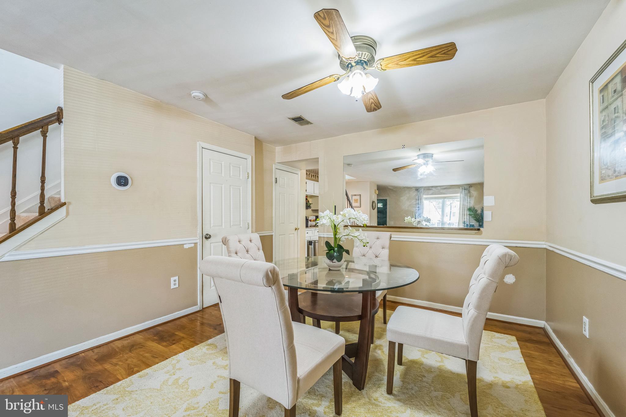 GLENSHIRE TOWNE - Residential Lease