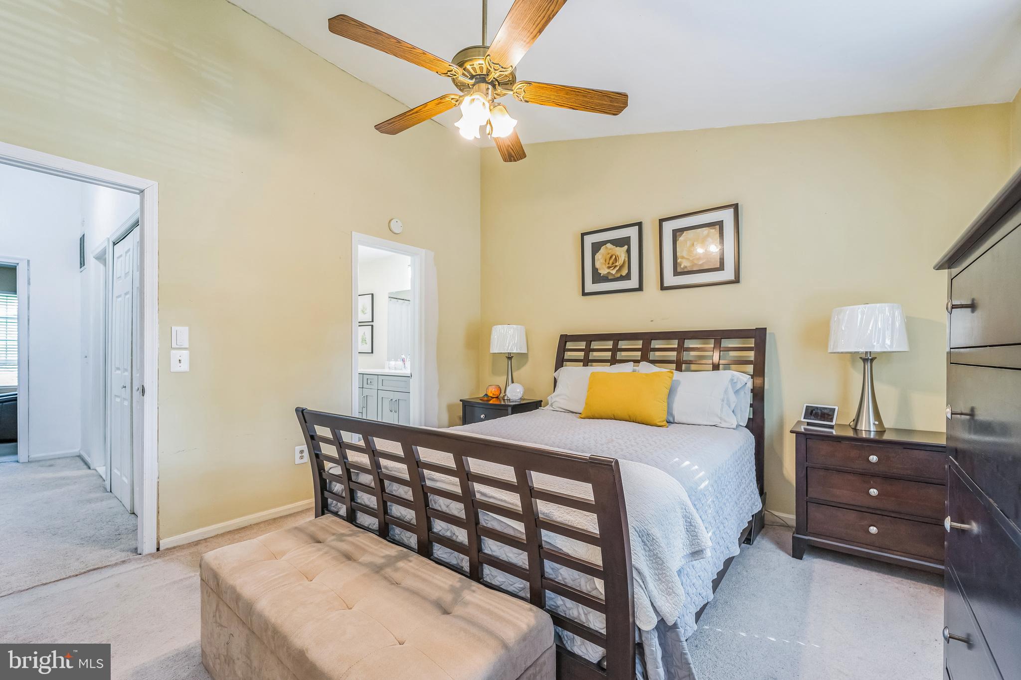 GLENSHIRE TOWNE - Residential Lease