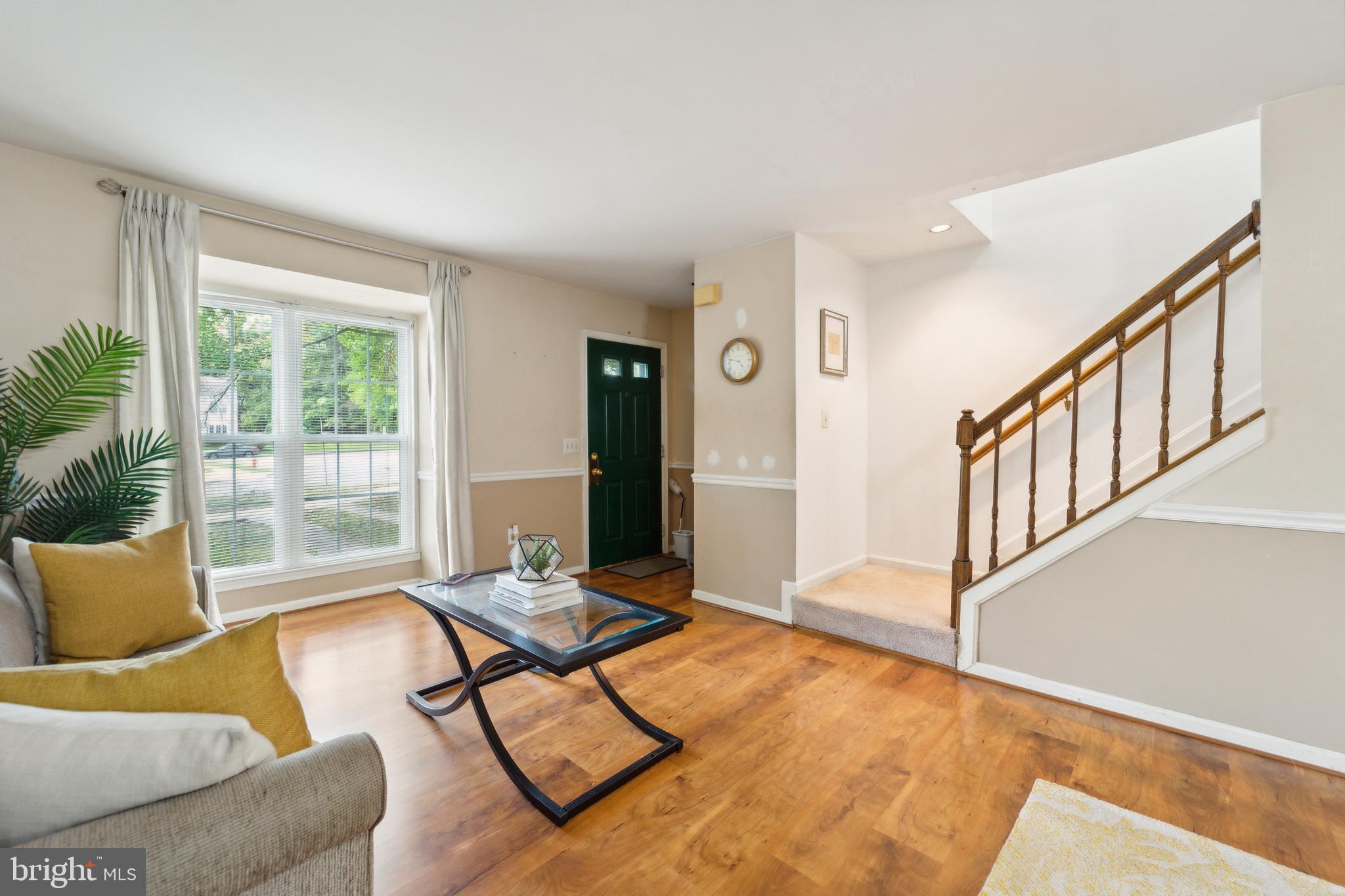 GLENSHIRE TOWNE - Residential Lease