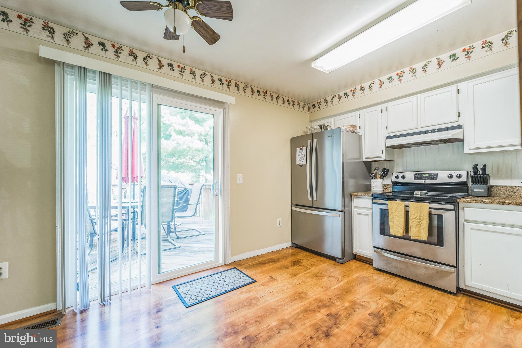 GLENSHIRE TOWNE - Residential Lease