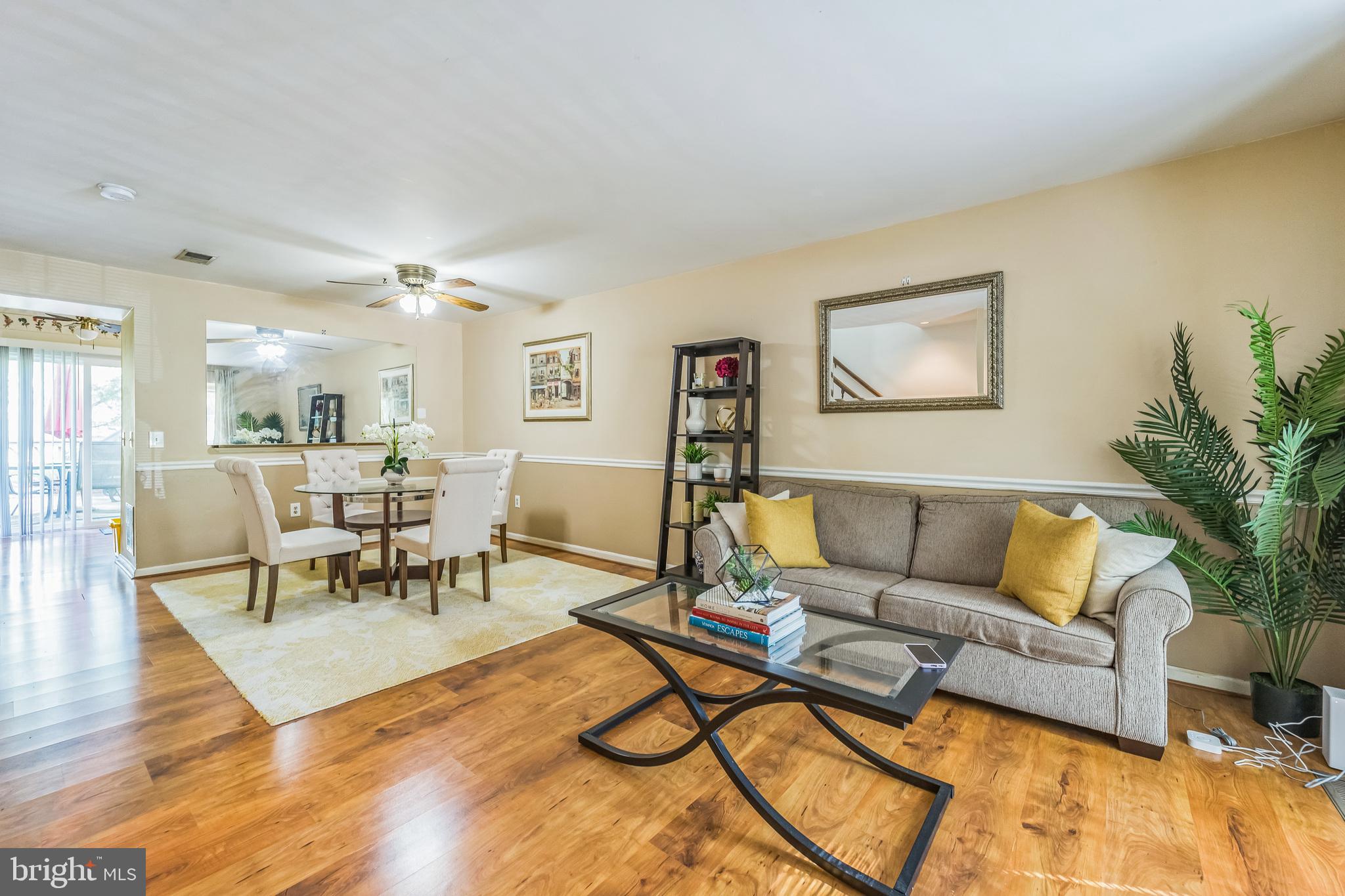 GLENSHIRE TOWNE - Residential Lease