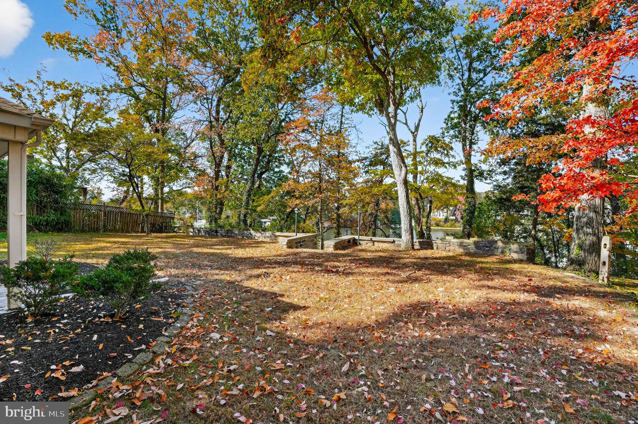 LAUREL ACRES - Residential Lease